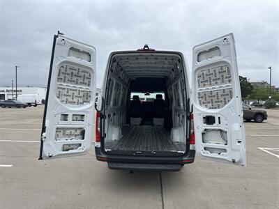 2024 Mercedes-Benz Sprinter 2500   - Photo 14 - Dallas, TX 75252