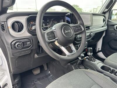 2025 Jeep Wrangler  Sahara - Photo 16 - Dallas, TX 75252