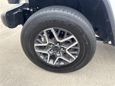 2025 Jeep Wrangler  Sahara - Photo 33 - Dallas, TX 75252