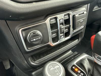 2025 Jeep Wrangler  Sahara - Photo 28 - Dallas, TX 75252