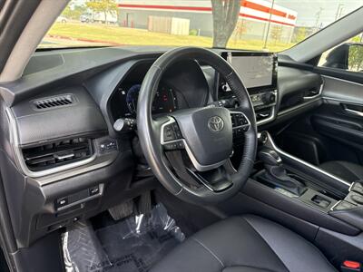 2025 Toyota Grand Highlander LE   - Photo 11 - Dallas, TX 75252
