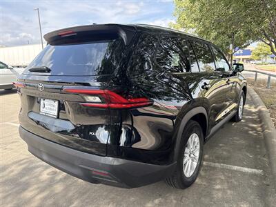 2025 Toyota Grand Highlander LE   - Photo 7 - Dallas, TX 75252