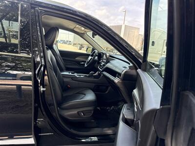 2025 Toyota Grand Highlander LE   - Photo 28 - Dallas, TX 75252