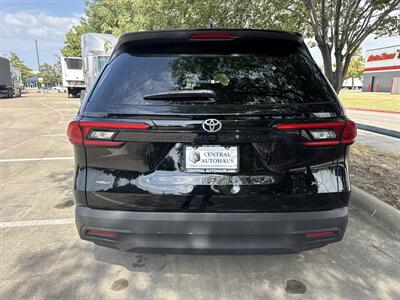2025 Toyota Grand Highlander LE   - Photo 6 - Dallas, TX 75252