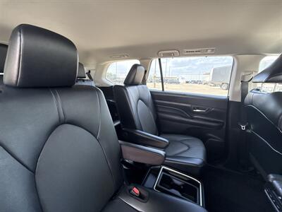 2025 Toyota Grand Highlander LE   - Photo 24 - Dallas, TX 75252
