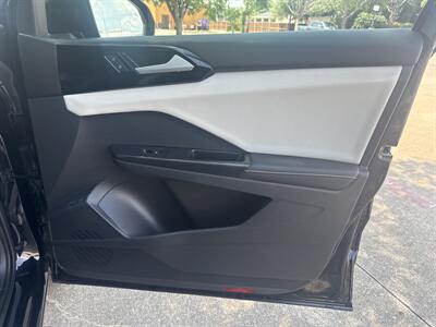 2025 Volkswagen Taos S   - Photo 13 - Dallas, TX 75252