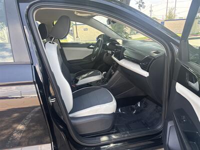 2025 Volkswagen Taos S   - Photo 17 - Dallas, TX 75252