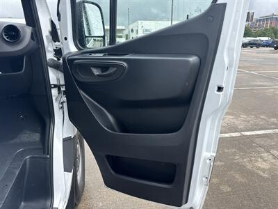 2024 Mercedes-Benz Sprinter 2500   - Photo 11 - Dallas, TX 75252