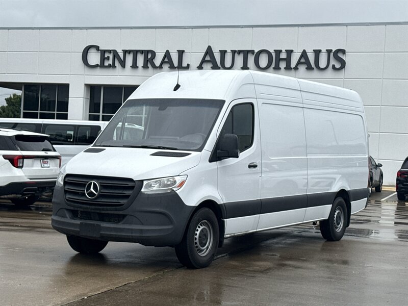 2024 Mercedes-Benz Sprinter 2500   - Photo 1 - Dallas, TX 75252