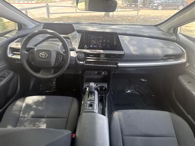 2024 Toyota Prius LE   - Photo 20 - Dallas, TX 75252