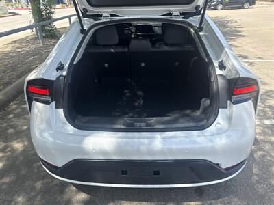 2024 Toyota Prius LE   - Photo 16 - Dallas, TX 75252