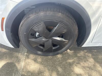 2024 Toyota Prius LE   - Photo 33 - Dallas, TX 75252