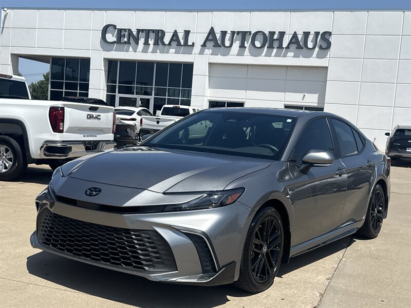 2026 Toyota Camry SE   - Photo 1 - Dallas, TX 75252