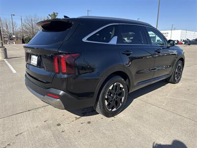 2024 Kia Sorento S   - Photo 7 - Dallas, TX 75252