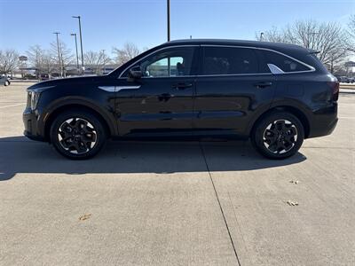 2024 Kia Sorento S   - Photo 4 - Dallas, TX 75252