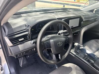 2025 Toyota Camry LE Hybrid - Photo 18 - Dallas, TX 75252