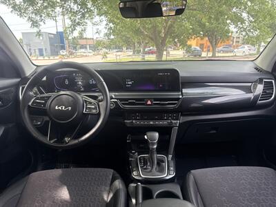 2025 Kia Seltos S   - Photo 21 - Dallas, TX 75252