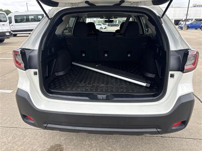 2024 Subaru Outback Premium   - Photo 16 - Dallas, TX 75252