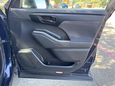 2023 Toyota Highlander L   - Photo 13 - Dallas, TX 75252
