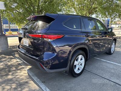 2023 Toyota Highlander L   - Photo 7 - Dallas, TX 75252