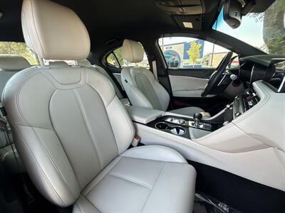 2025 Genesis G70 2.5T Standard   - Photo 37 - Dallas, TX 75252