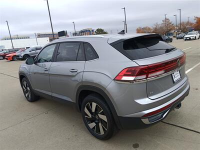 2024 Volkswagen Atlas SE  cross sport SE W/technology - Photo 6 - Dallas, TX 75252