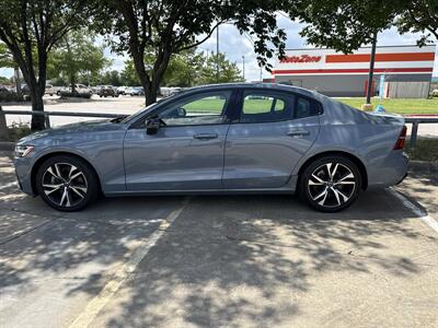 2024 Volvo S60 B5 Core Dark Theme   - Photo 4 - Dallas, TX 75252