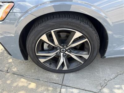 2024 Volvo S60 B5 Core Dark Theme   - Photo 41 - Dallas, TX 75252