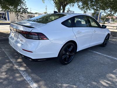 2025 Honda Accord Hybrid Sport-L   - Photo 8 - Dallas, TX 75252