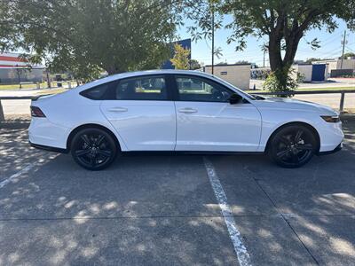 2025 Honda Accord Hybrid Sport-L   - Photo 9 - Dallas, TX 75252