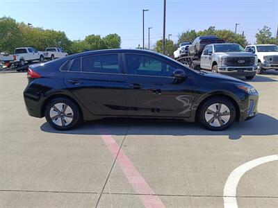 2022 Hyundai IONIQ Hybrid Blue   - Photo 8 - Dallas, TX 75252