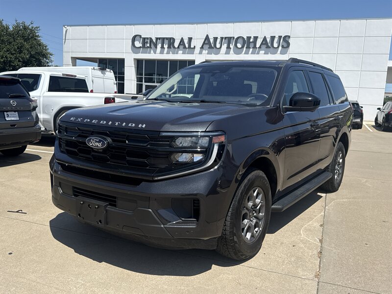 2025 Ford Expedition Active   - Photo 1 - Dallas, TX 75252