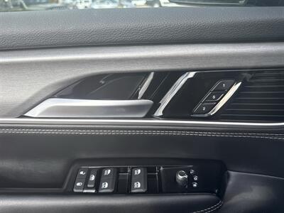 2025 Jeep Wagoneer L Series II   - Photo 11 - Dallas, TX 75252