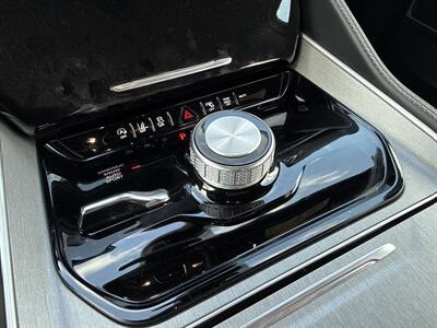 2025 Jeep Wagoneer L Series II   - Photo 32 - Dallas, TX 75252