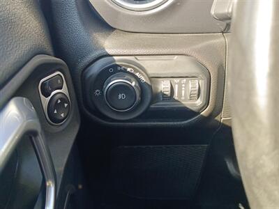 2021 Jeep Wrangler Unlimited Sahara   - Photo 27 - Dallas, TX 75252