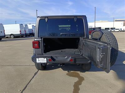 2021 Jeep Wrangler Unlimited Sahara   - Photo 15 - Dallas, TX 75252