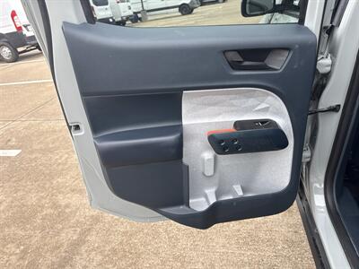 2024 Ford Maverick XLT   - Photo 12 - Dallas, TX 75252