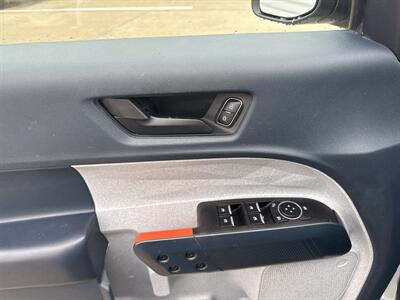 2024 Ford Maverick XLT   - Photo 11 - Dallas, TX 75252