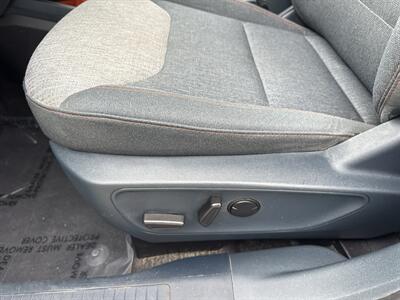 2024 Ford Maverick XLT   - Photo 17 - Dallas, TX 75252