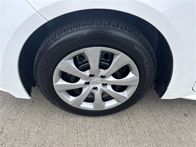 2025 Toyota Corolla LE   - Photo 34 - Dallas, TX 75252