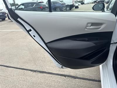 2025 Toyota Corolla LE   - Photo 12 - Dallas, TX 75252