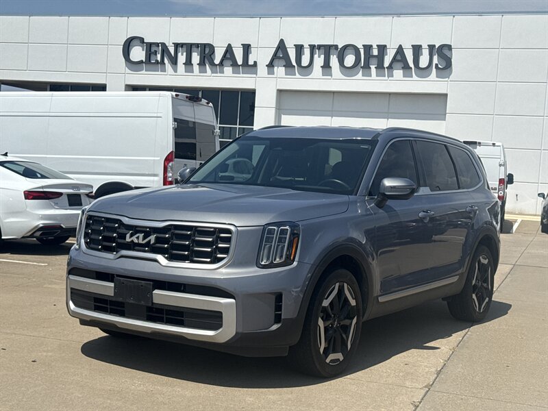 2024 Kia Telluride S - Photo 1 - Dallas, TX 75252