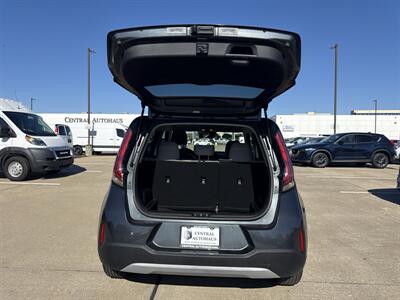 2025 Kia Soul LX   - Photo 14 - Dallas, TX 75252