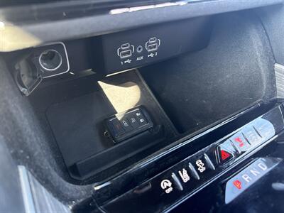 2024 Jeep Wagoneer L Series II - Photo 36 - Dallas, TX 75252