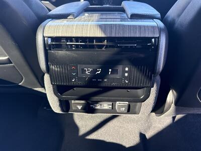 2024 Jeep Wagoneer L Series II - Photo 39 - Dallas, TX 75252