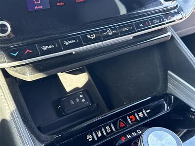 2024 Jeep Wagoneer L Series II - Photo 34 - Dallas, TX 75252