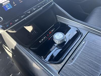 2024 Jeep Wagoneer L Series II - Photo 33 - Dallas, TX 75252