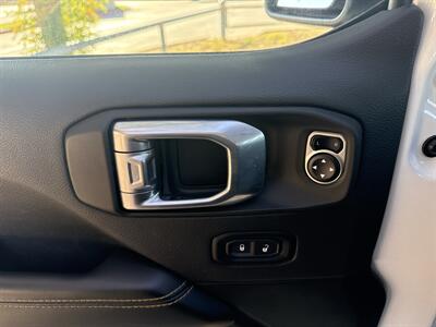 2024 Jeep Wrangler Sahara 4xe - Photo 11 - Dallas, TX 75252