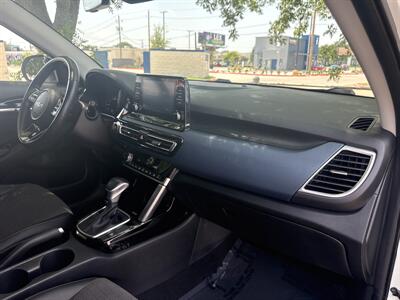 2023 Kia Seltos S   - Photo 22 - Dallas, TX 75252