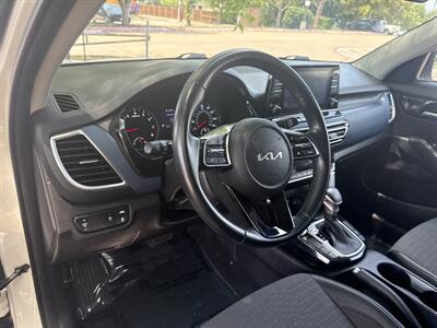 2023 Kia Seltos S   - Photo 21 - Dallas, TX 75252